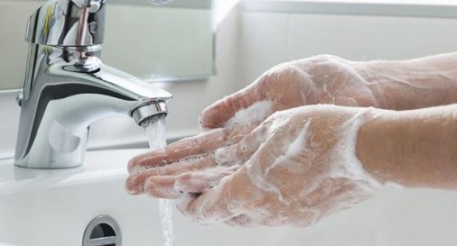 Λοιμώξεις: Γιατί πρέπει να πλένουμε καλά τα χέρια μας με σαπούνι -  HealthyLiving.gr